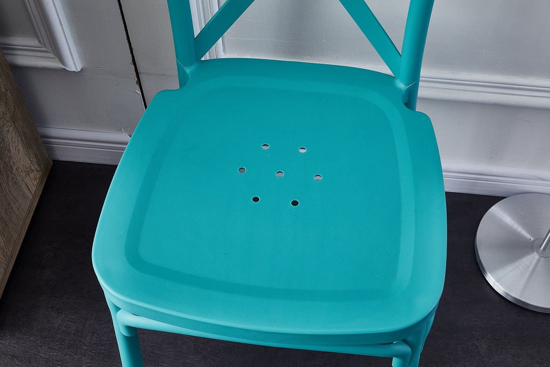 Silla con respaldo cruzado 14