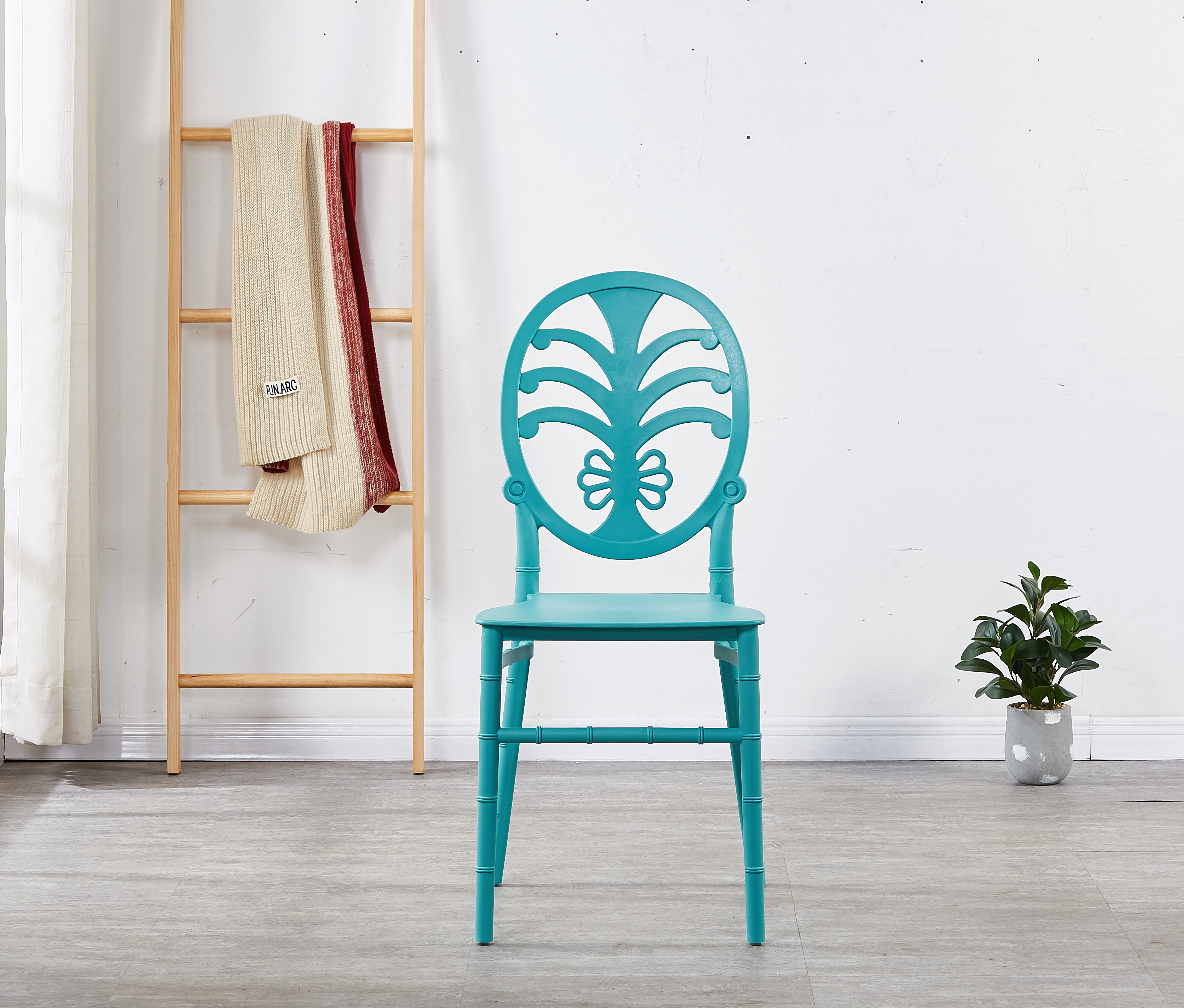 Silla plástica de los muebles Silla de bambú plástica modificada para requisitos particulares al aire libre del diverso color