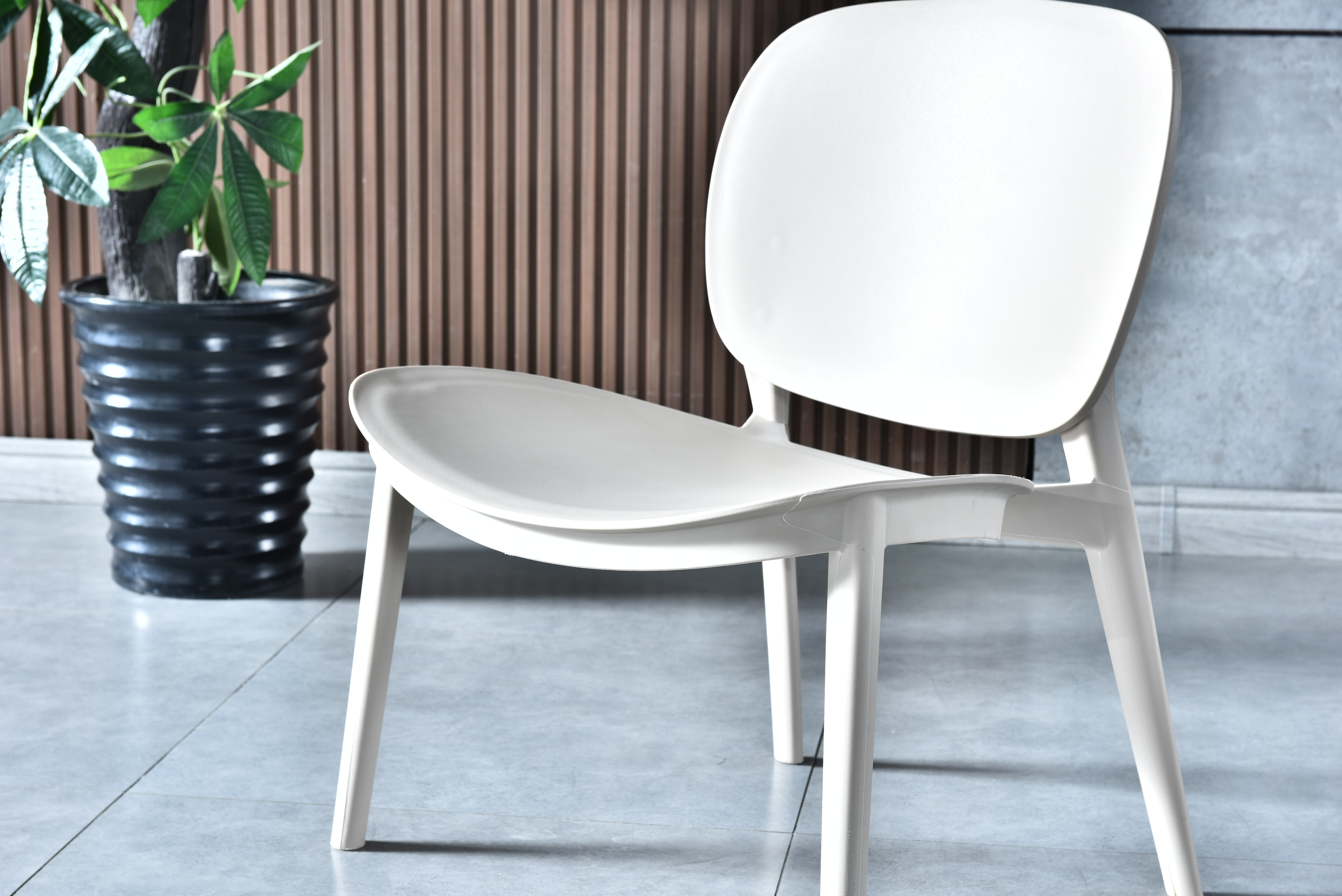 Sillas de café ahorradoras de espacio de mediados de siglo de alta calidad, silla de comedor de plástico para restaurante, sillón de concha