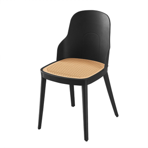 Silla de polietileno de mimbre Bon